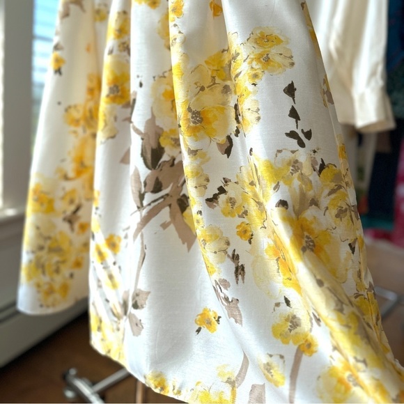 JH fit & flare dress, sleeveless, v-neck, midi length, floral watercolour print - Picture 6 of 16